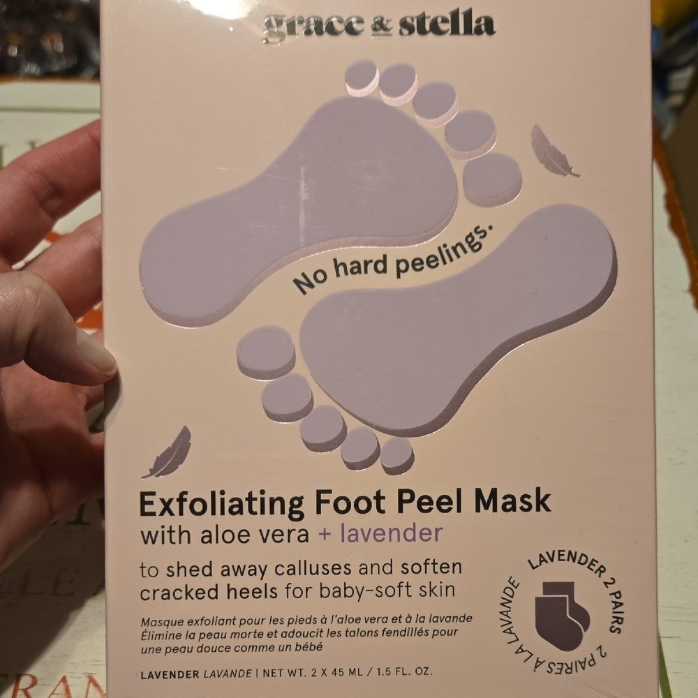 Grace & Stella Exfoliating Lavender Foot Peel Mask - 2 Pairs